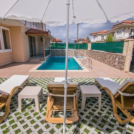 Leyal-luxury Holiday Villa, 4 Bedroom With Private Pool * Ортаджа